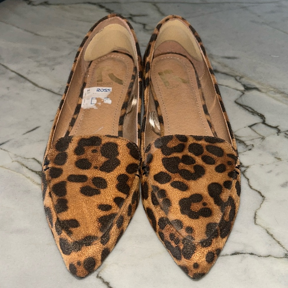 Size 5 1/2 flats